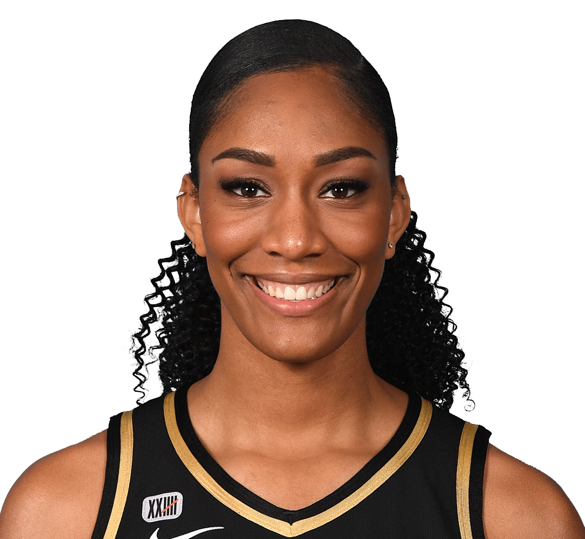 我陪女友去看房,她媽說要全款并加女友名,我轉頭買下隔壁小戶型