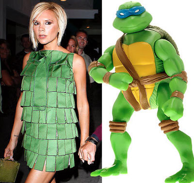 深夜街頭大媽手提開水壺圍著大樹猛澆，網友：這操作太壞了